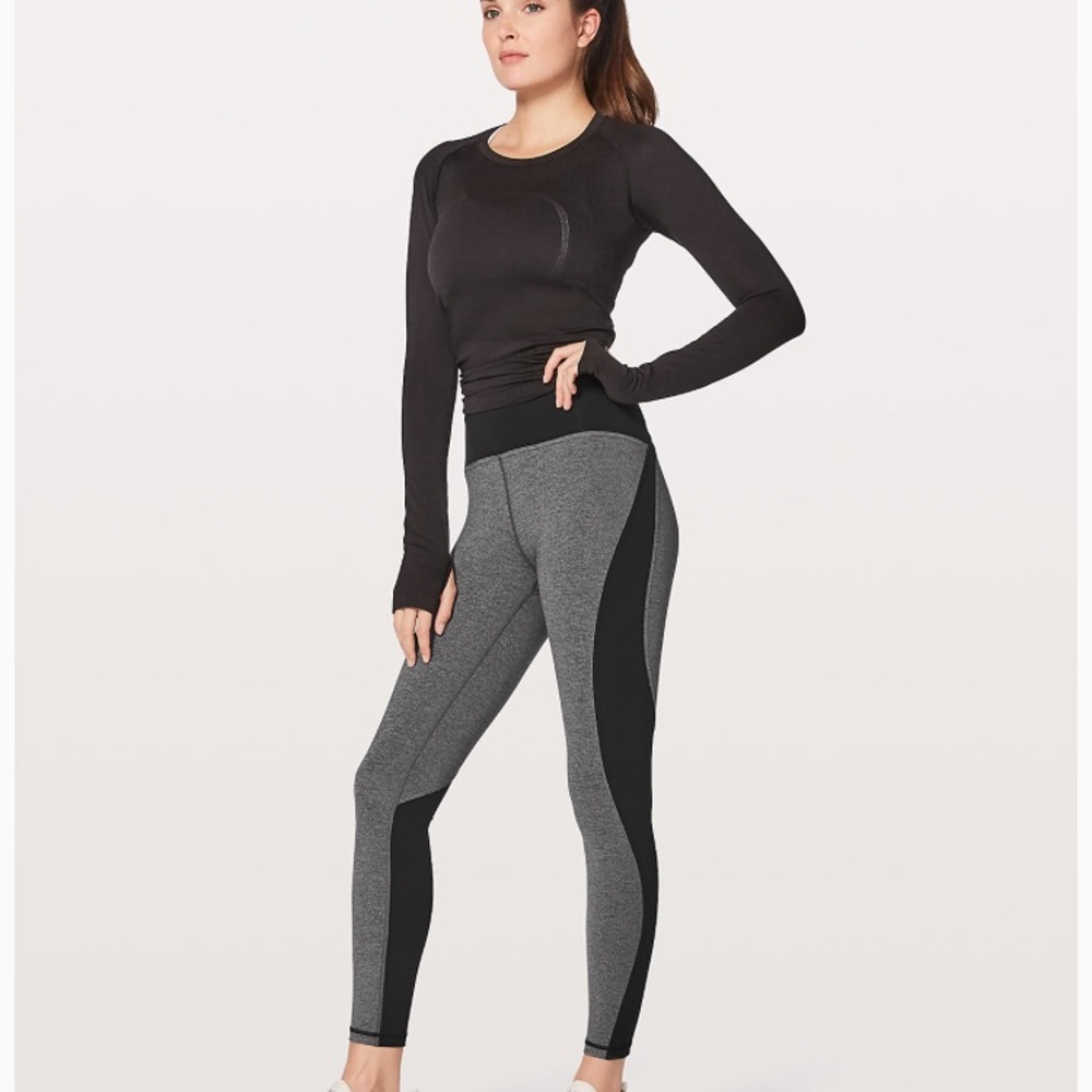 SOLD Lululemon Train Times 7/8 blocked pant NWT